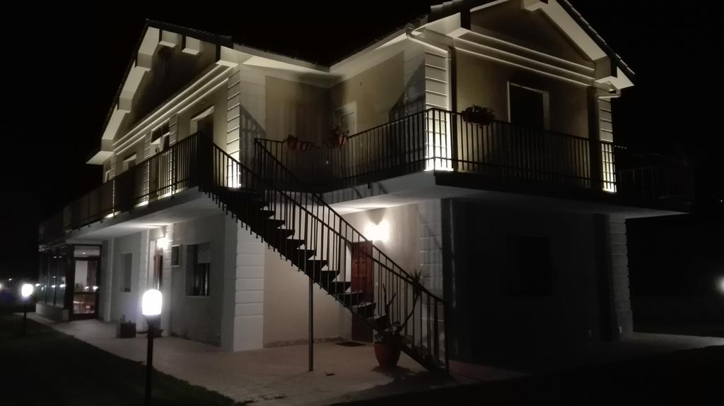 Guesthouse Il Ciliegio Sorbo Serpico Екстериор снимка